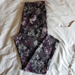 Dress Barn Leggings Floral SzXL